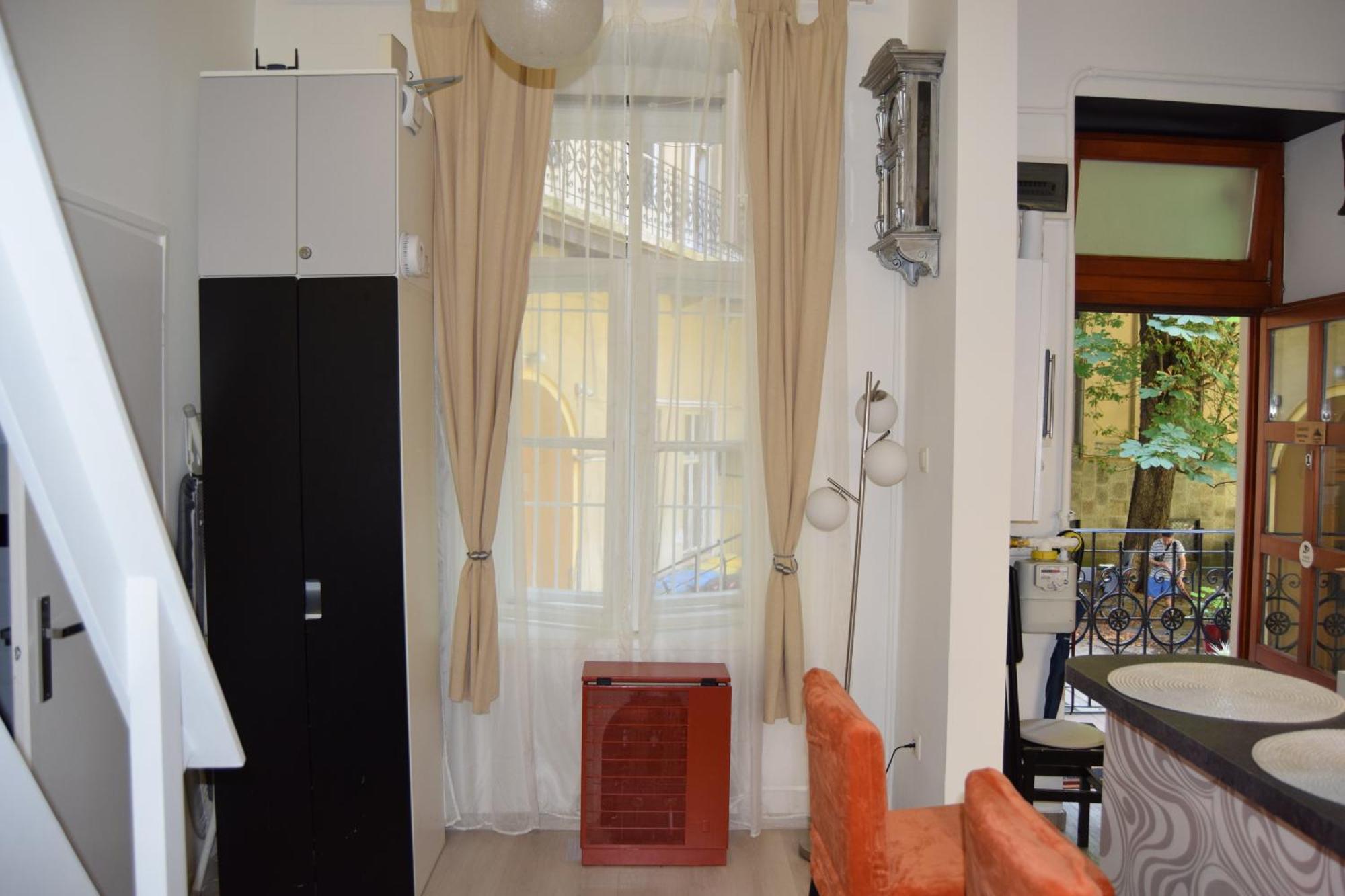 Castlehill Apartman The Perfect Blend Of Urban Living And Sightseeing Convenience Budapest Esterno foto